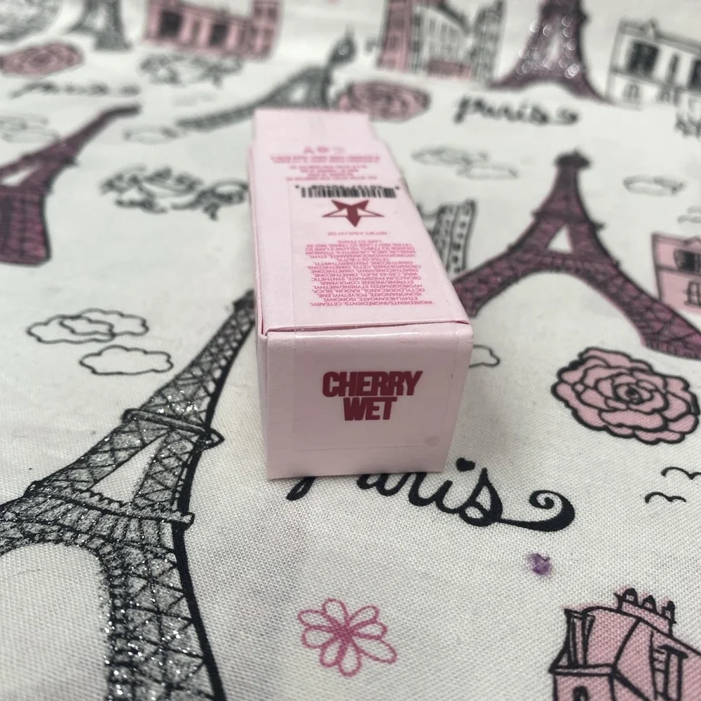 JEFFREE STAR Velvet Trap  Lipstick Shade in Cherry Wet